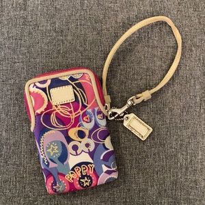 Coach Signature Poppy Wristlet